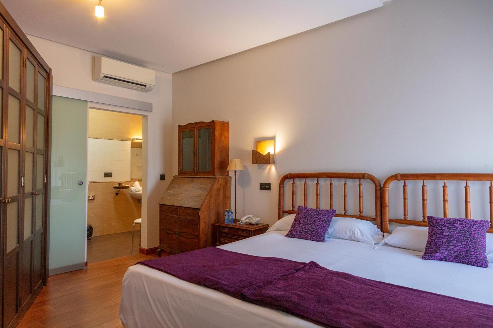 Concejo Hospederia Hotel Valoria la Buena Phòng bức ảnh