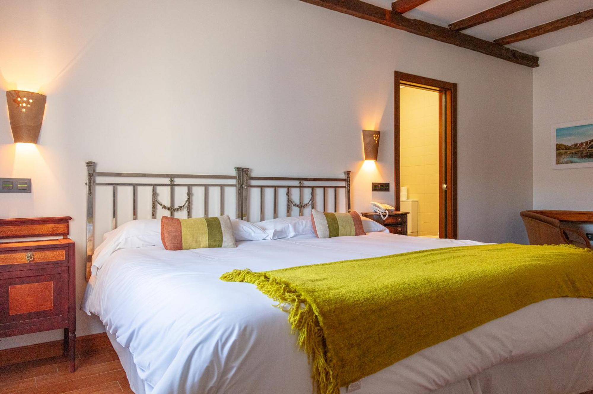 Concejo Hospederia Hotel Valoria la Buena Ngoại thất bức ảnh